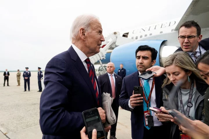 Biden expects to meet lawmakers Tuesday for debt talks