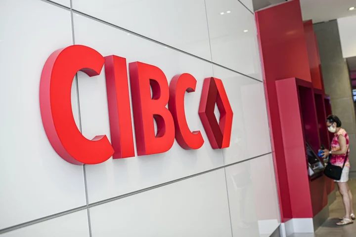 CIBC Tops Estimates as Rates Boost Lending Profit Margins