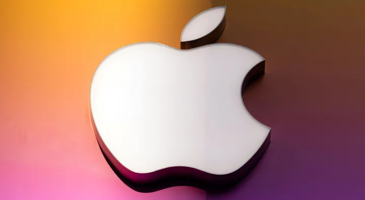 Apple Risks $14 Billion Tax Bill in Setback at Top EU Court