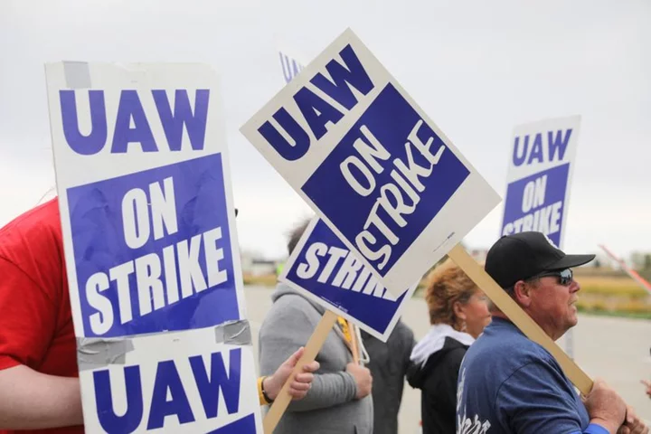 UAW president says union prepared to strike Detroit Three