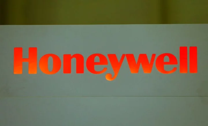 Honeywell posts better-than-expected profit on aviation boost, lifts forecast