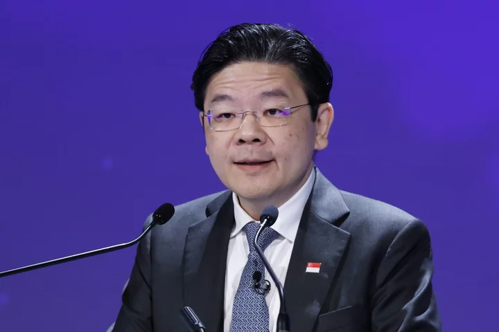 Singapore’s Wong Says China Needs Grow Its Influence ‘Carefully’