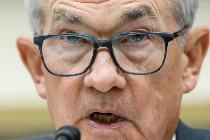 US House oversight panel asks Fed's Powell for SVB documents