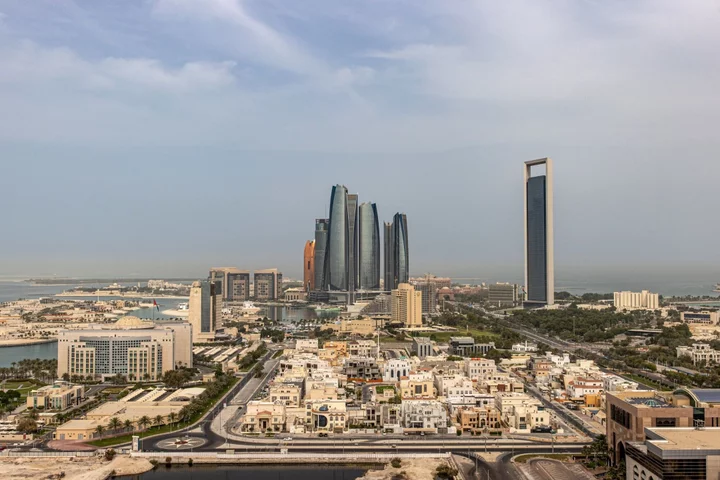 Goldman Sachs Moves Past 1MDB Scandal With New Abu Dhabi Office