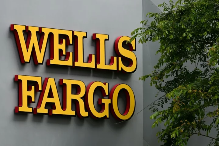 Wells Fargo to pay $1 bn to settle shareholder class action