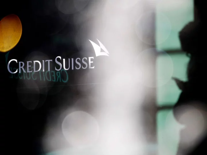 UBS to Cut Two-Thirds of Credit Suisse Asia Investment Bankers