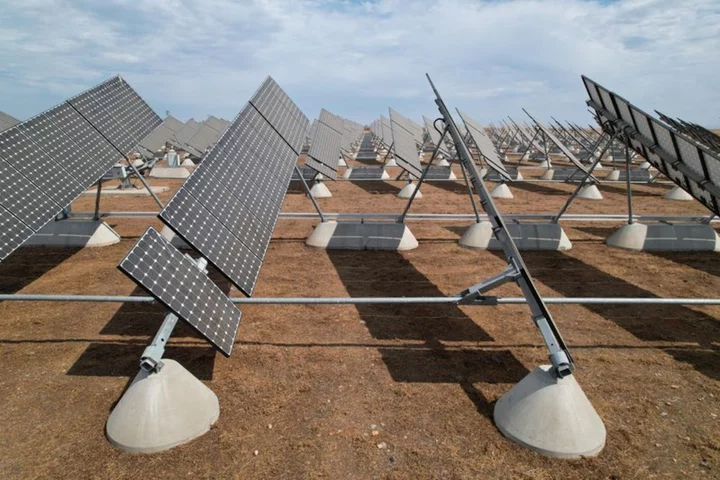 US slaps tariffs on some big solar companies for dodging China duties