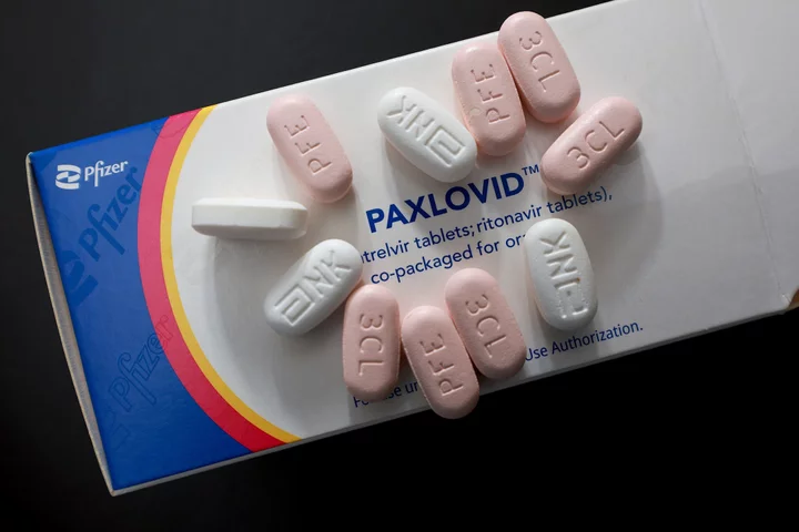 Ex-Pfizer Employee Charged With Illegal Trades on Paxlovid Trial