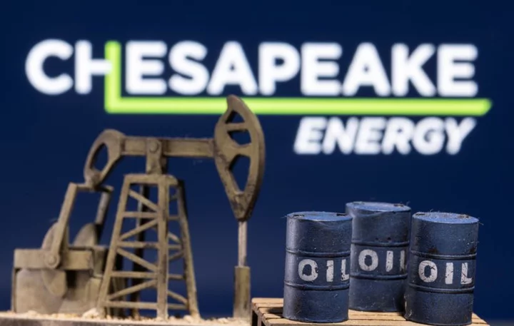 Chesapeake to exit Eagle Ford basin with $700 million SilverBow deal