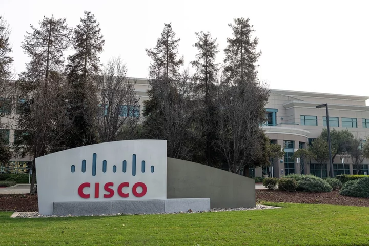 Cisco Gives Strong Sales Forecast In Sign Companies Are Still Spending on IT