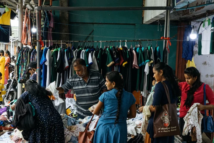 Sri Lanka Cuts Rate First Time in 3 Years as Inflation Cools