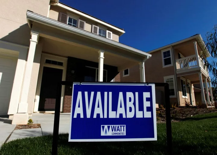 U.S. consumers saying 'bad time to buy' a house hits 13-year high in July