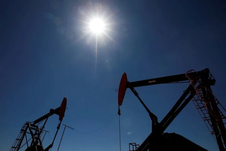Oil prices eye worst weekly fall since March on demand fears