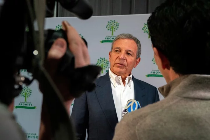 Disney board extends CEO Iger's contract to 2026