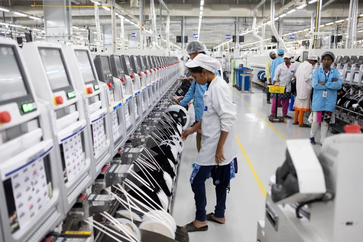 IPhone Maker Hon Hai Plans $1.6 Billion in India Expansion Bid