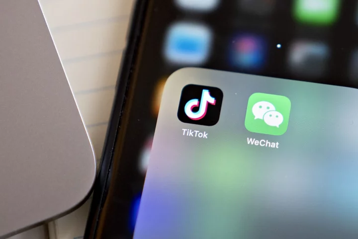 Australia Could Extend TikTok Ban to WeChat, Senate Report Says