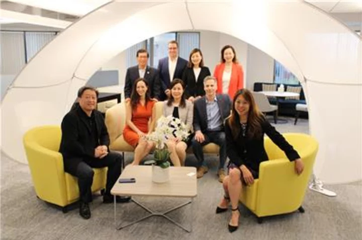 State Treasurer Fiona Ma Meets Irvine’s John Shen, American Lending Center Team