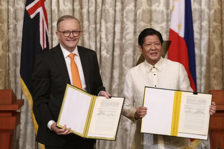 Australia and the Philippines strengthen their ties as South China Sea disputes heat up