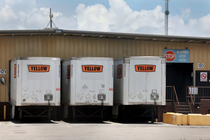 Teamsters Plan 22,000-Worker Strike at Trucking Firm Yellow