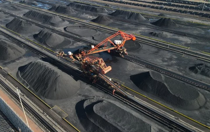 Coal industry faces 1 million job losses from global energy transition - research