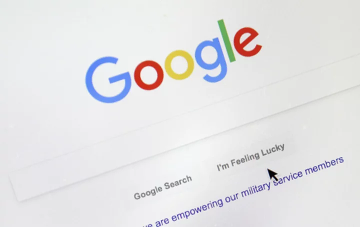 Apple exec defends the decision to make Google its default search engine on iPhones and Macs