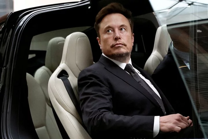 Tesla faces federal probes over secret Musk house project -WSJ