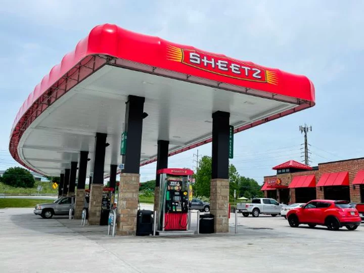 Sheetz slashes gas price by 50% to $1.776 per gallon. But only for one day