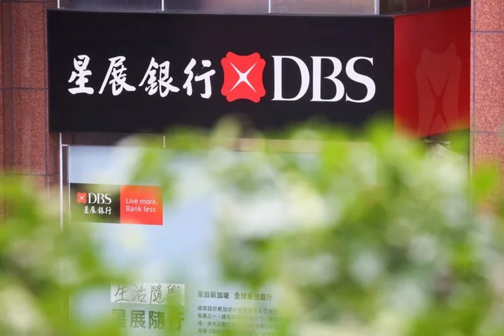 Singapore's central bank tells DBS, Citibank to investigate system outage