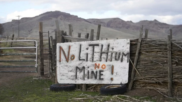 Biden administration clarifies 1872 Mining Law; says huge Nevada lithium mine can proceed
