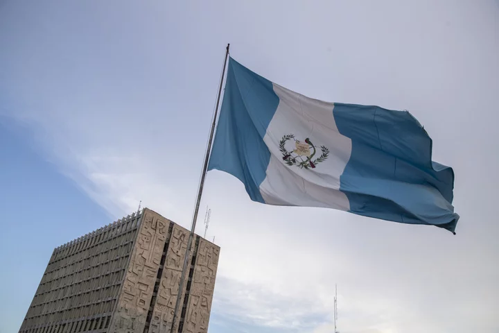 Guatemala Sells $1 Billion Bond After Credit Rating Boost