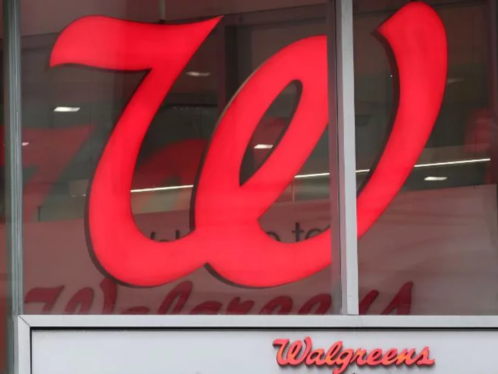 Walgreens unveils Chicago store with only two aisles and most products kept out of sight