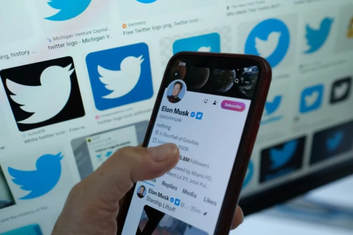 In AI tussle, Twitter restricts number of posts users can read