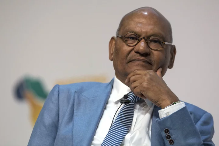 Tycoon Agarwal’s Plan to Overhaul Vedanta Gets Cautious Shareholder Welcome