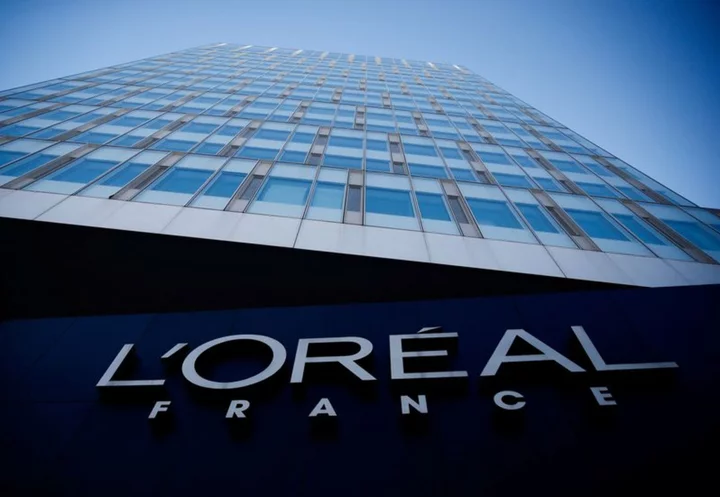 L'Oreal sales up despite muted recovery in China
