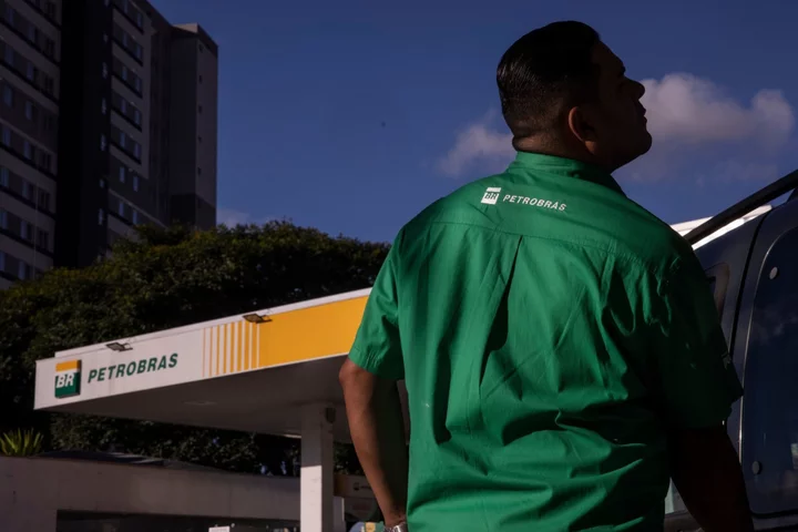 Petrobras Lifts Diesel on Mideast Crisis; Cuts Gasoline