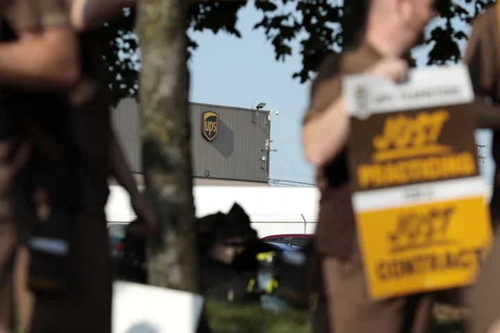 UPS and Teamsters Union to Resume Talks on July 25 as Strike Date Nears