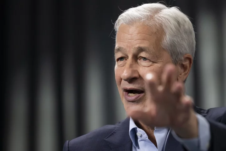 Jamie Dimon Criticizes Central Banks for ‘Dead Wrong’ Forecasts