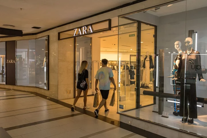 Zara Owner Inditex’s Sales Growth Eases After Strong Run