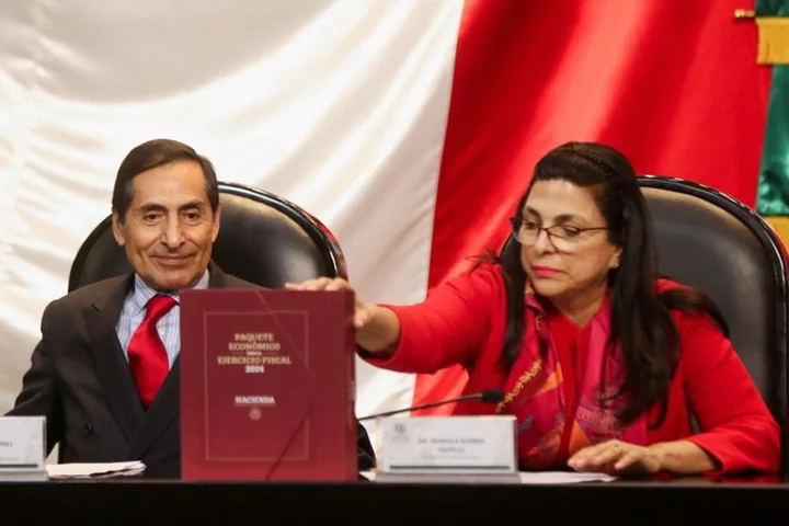 Mexico's election year deficit plan fuels fear over finances