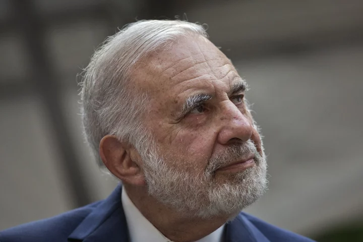 Carl Icahn’s Net Worth Jumps by $1 Billion as Company’s Shares Surge on Loan Agreement