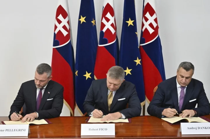 Populist Slovak ex-prime minister signs coalition deal with 2 other parties to form a new government