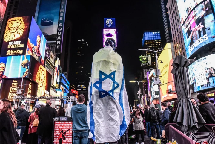 Anti-Jewish Hate Crimes Surged 214% in October, NYPD Says