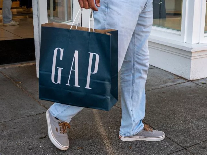 Gap reports mixed second quarter and decline in sales across all brands
