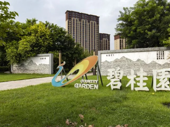 Chinese property giant Country Garden flags loss of up to $7.6 billion as it nears default