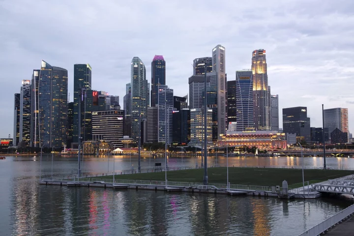 Singapore’s Skyscrapers Defy Global Commercial Downturn