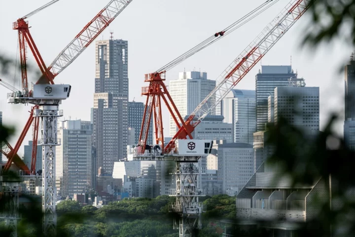 Japanese economy shrinks 0.5 percent in third quarter