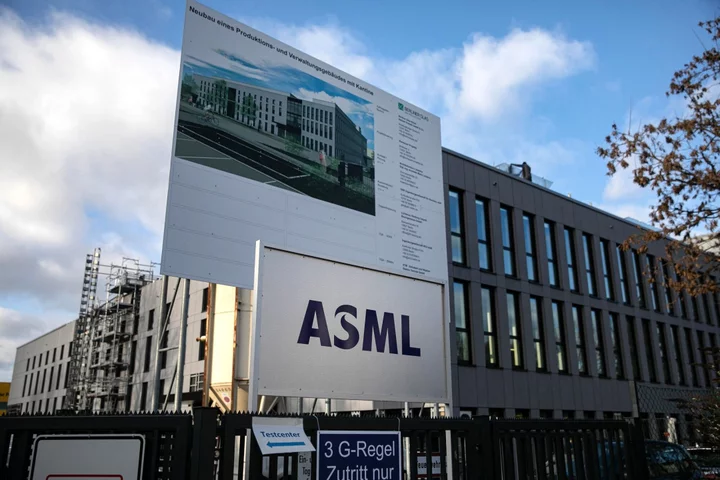 ASML to Invest €100 Million a Year in Berlin Chip Factory, Handelsblatt Says