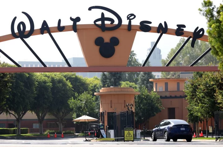Activist investor Nelson Peltz boosts Disney stake, seeks board seats - WSJ