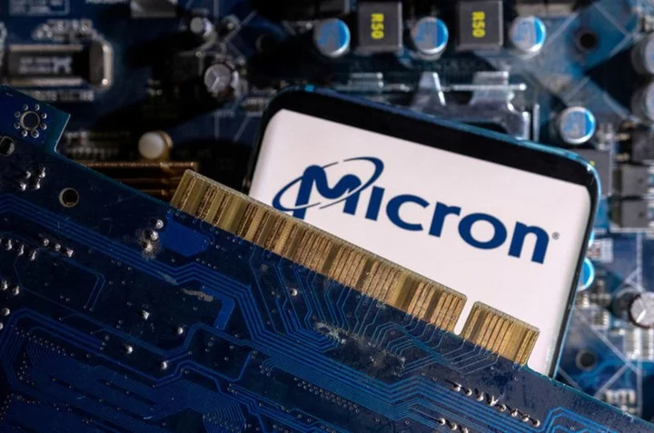 Chipmaker Micron forecasts first-quarter revenue above estimates