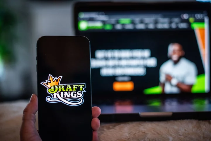 DraftKings Sales Beat Forecast, Company Raises Guidance for Year